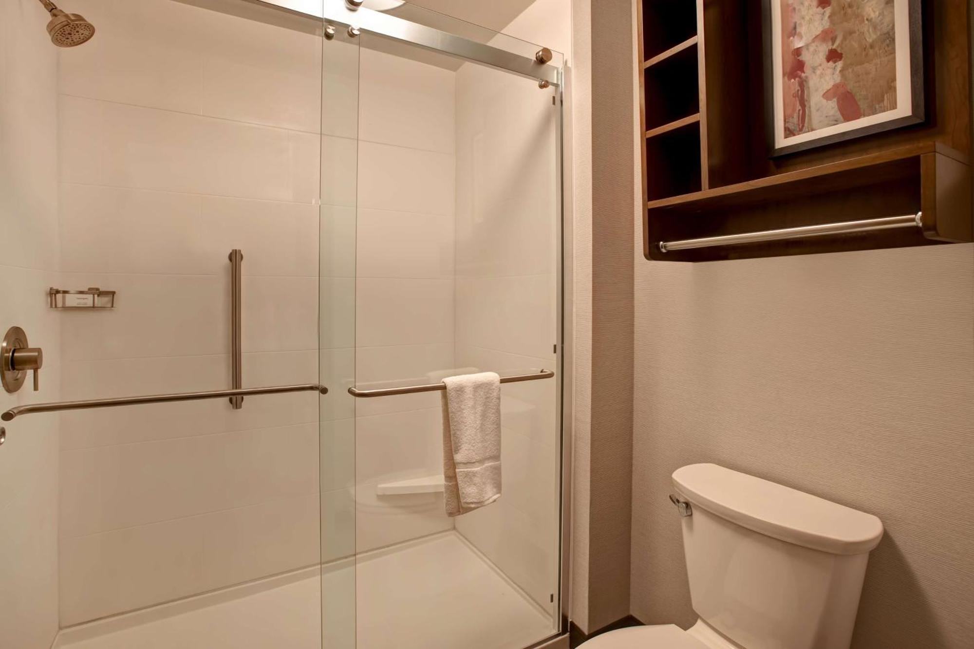 King Studio Suite - Hearing Access/Non-Smoking